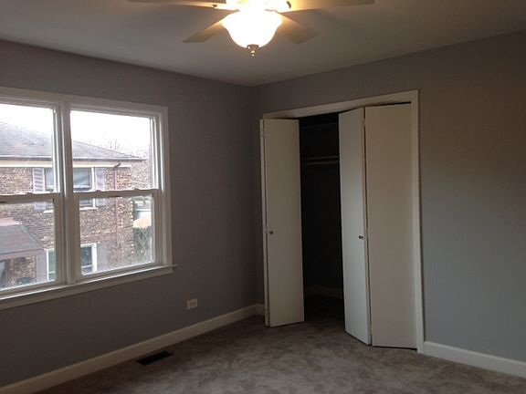 5th image of 426 N Kennicott Ave