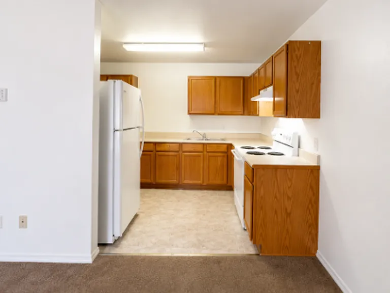 Willow Park Apartments — Photo 22