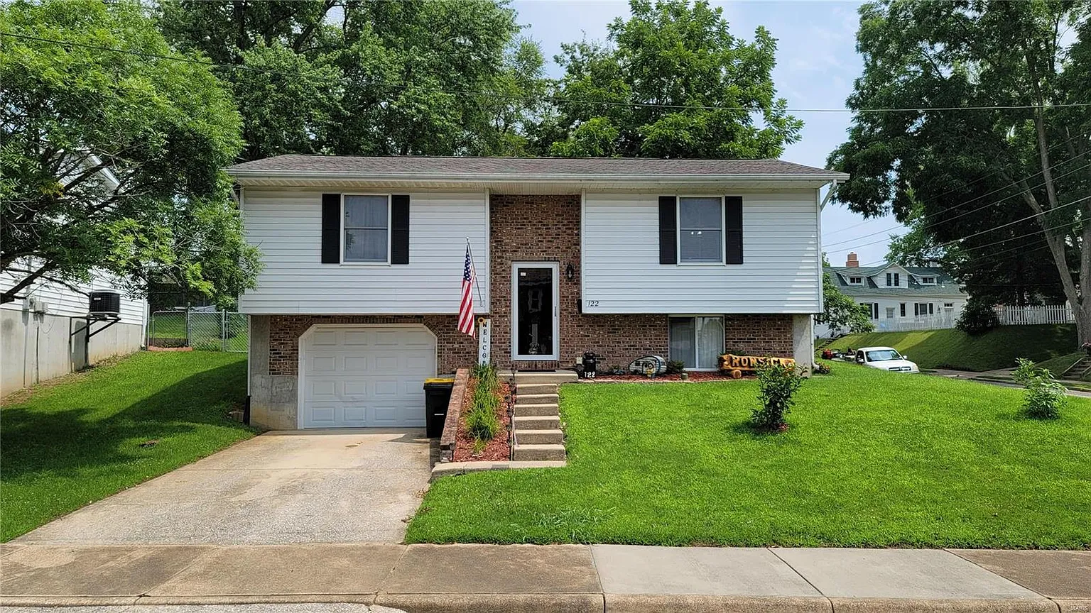122 Walnut St photo 1