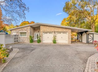 235 Hemlock Rd, Ottawa, ON K1M1K4
