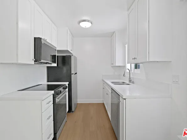 976 Larrabee St APT 225, West Hollywood, CA 90069