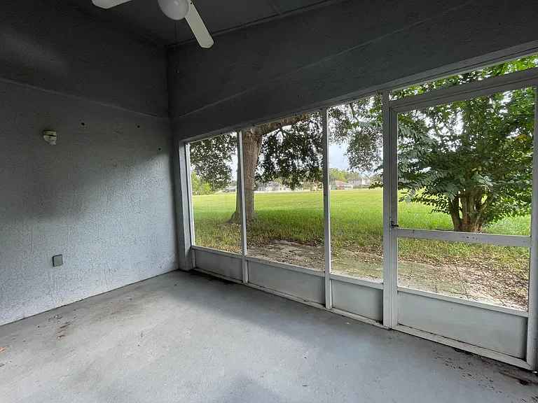 13634 Meadowpark Ave — Photo 17