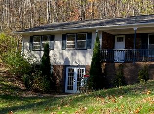 496 Quail Hollow Rd, Jefferson, NC 28640