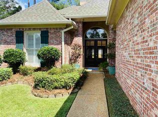 705 Barrone Ct, Ridgeland, MS 39157