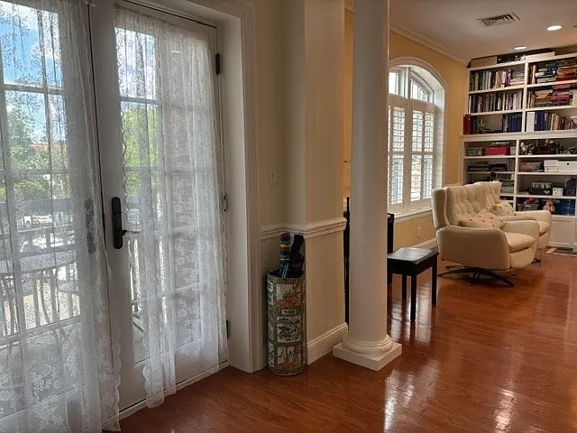 10 Winchester Pl #102 — Photo 14
