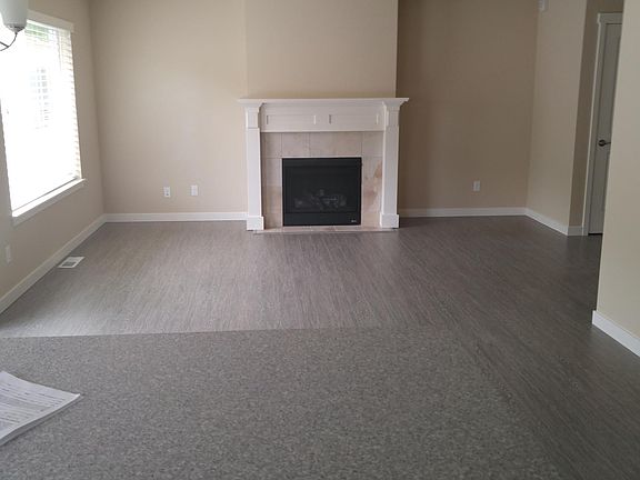 3rd image of 708 Courage Ct SE