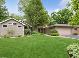 623 Echo Ln, Glenview, IL 60025