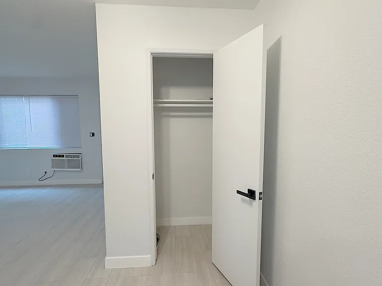 21828 Belshire Ave #15 — Photo 20