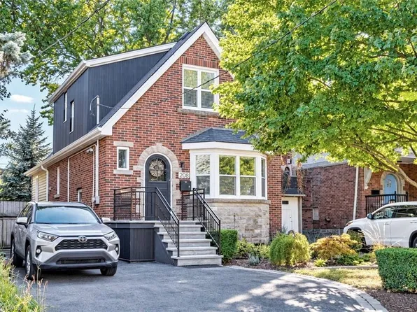 208 Cline Ave N, Hamilton, ON L8S 3Z9