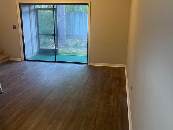4th image of 5202 NW 34th Pl