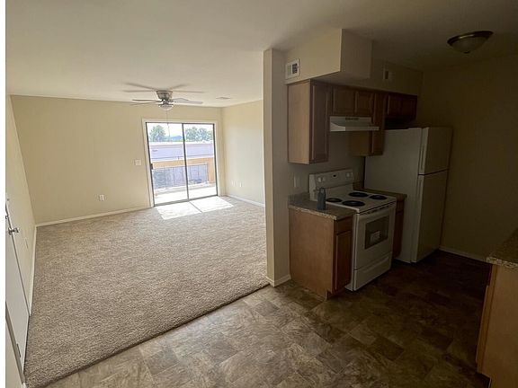 4th image of 6301 N Barcelona Ct Unit 1012