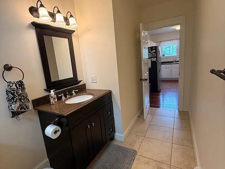 430 Shelburne Rd #3 — Photo 24