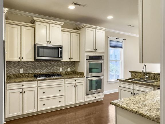 4th image of 2619 Rutherford Way