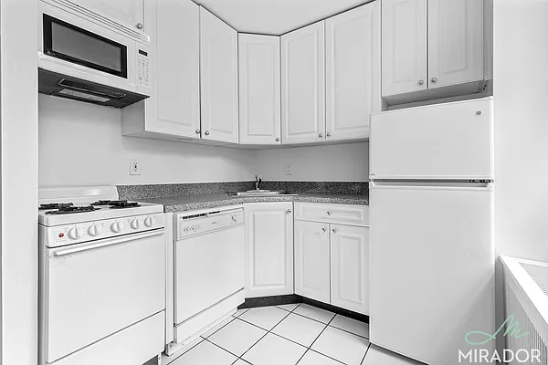 Rented by Mirador Real Estate | media 3