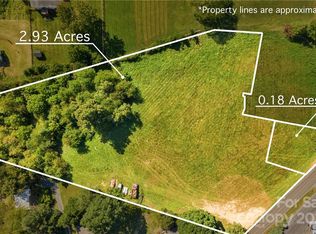 99999 N Bear Creek Rd, Asheville, NC 28806