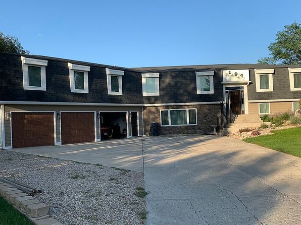 104 Opal Ln