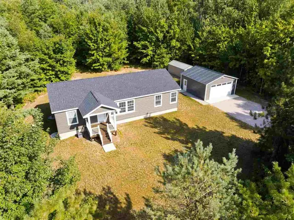 387 Silver Creek Rd, Petoskey, MI 49770