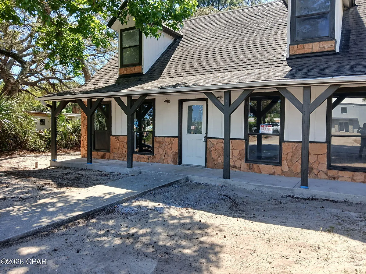 Building Photo - 1825 Watkins Ave