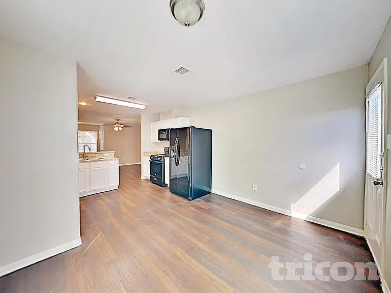 21402 Palma Grove Way — Photo 11