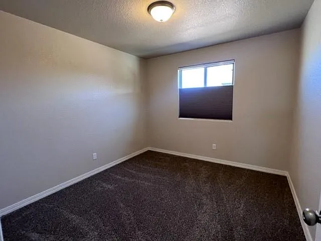 2843 E Luna Vis — Photo 17