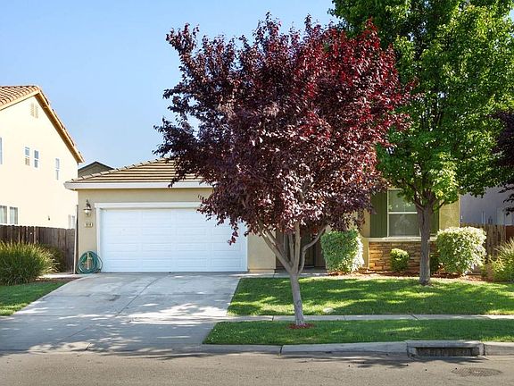 3rd image of 1810 Waterfall Dr