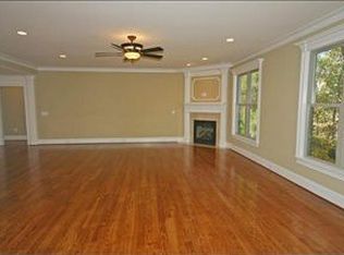 18 Redwing Ct, Greer, SC 29651