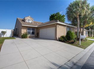 10261 Allegro Dr, Boca Raton, FL 33428