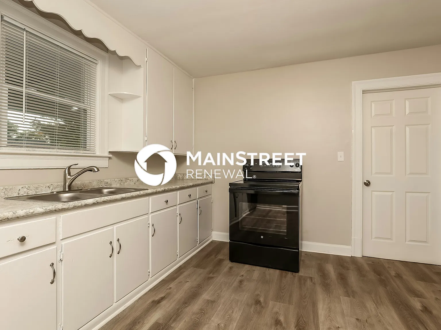 1303 N Tennessee Blvd — Photo 4
