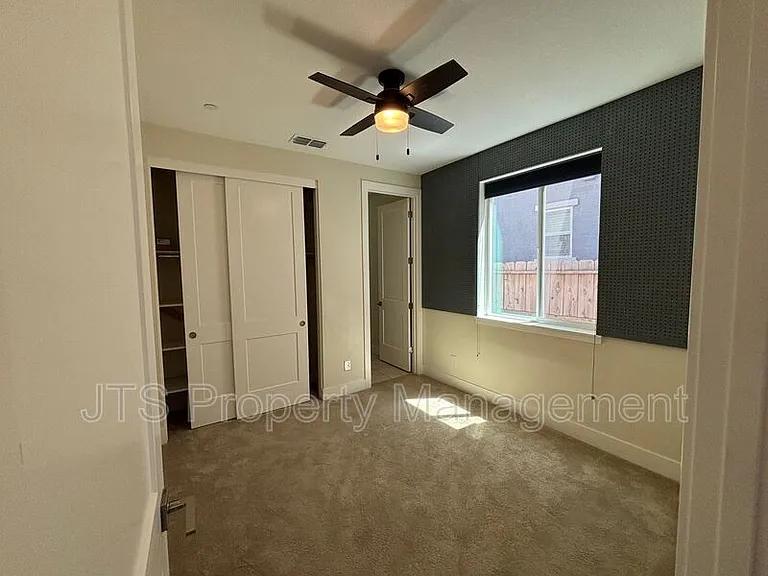 12086 Mircado Way — Photo 10