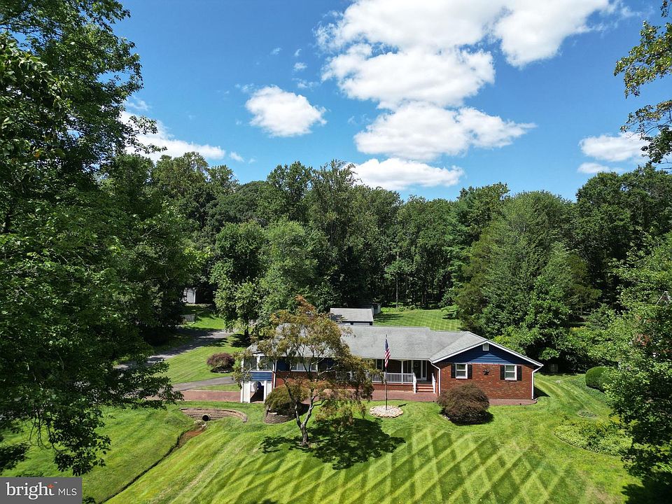 1st image of 166 Larrison Rd