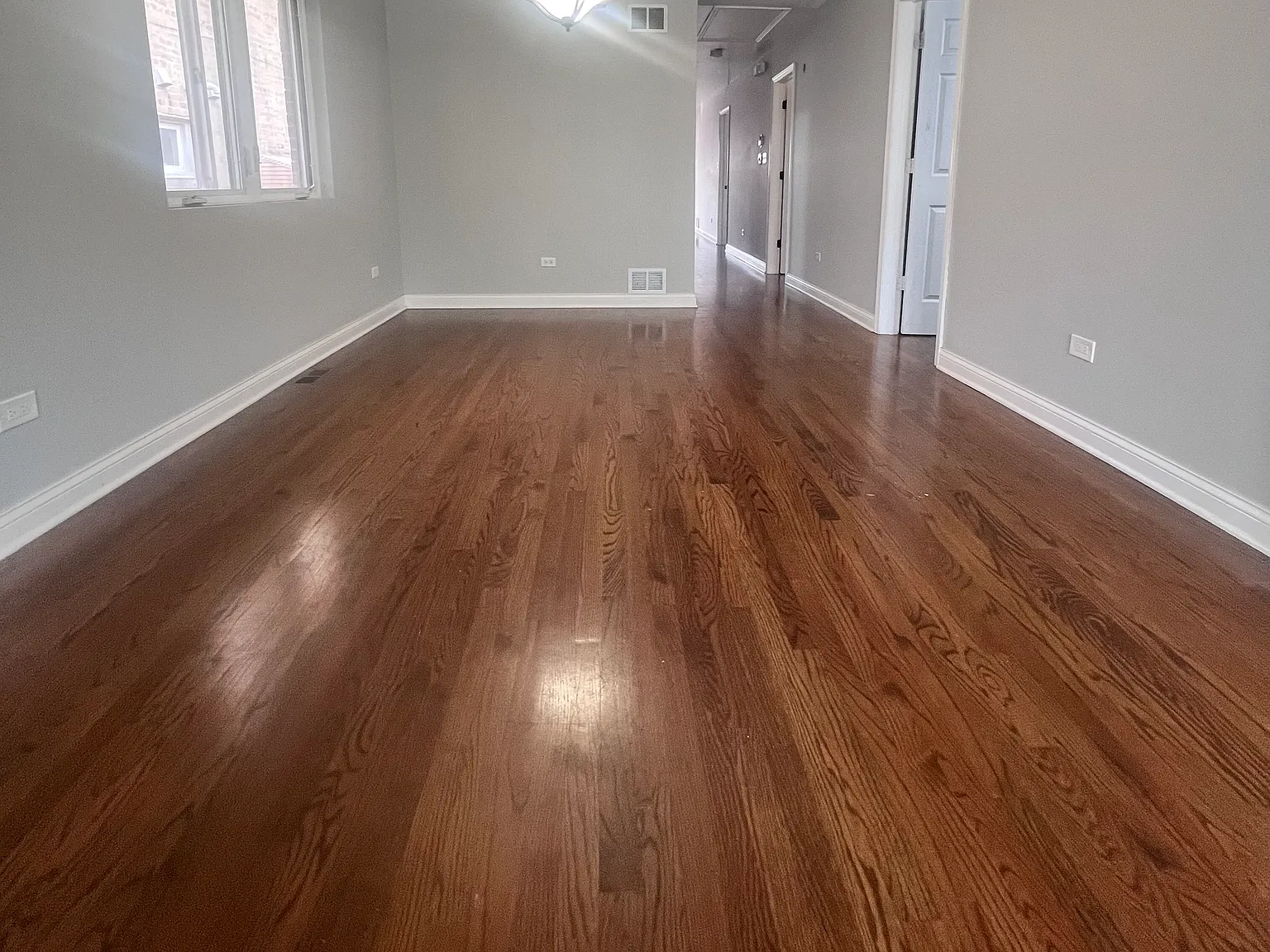 5 bed, 2500 sqft, $3,600 — Photo 3