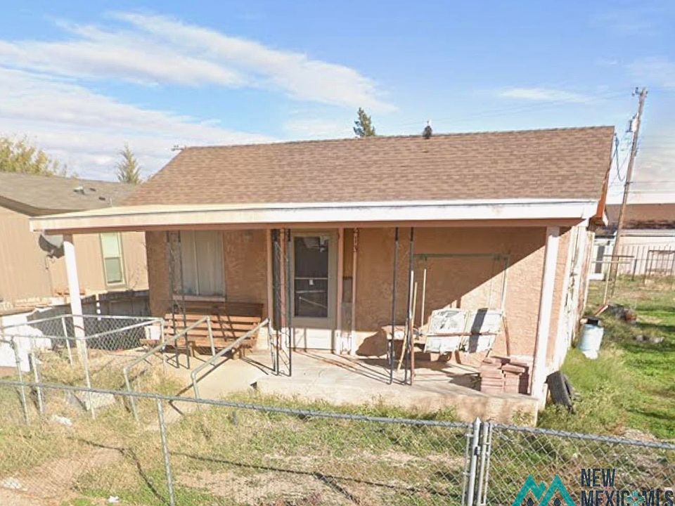 2nd image of 1213 S Elm Ave