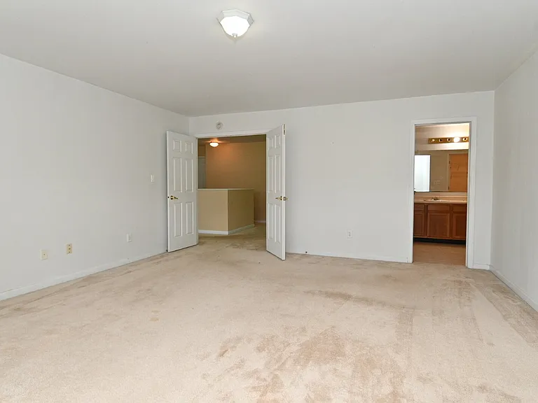 1043 Rentham Ln — Photo 61