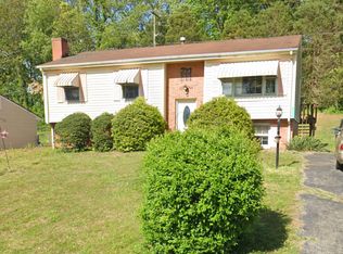 3036 Woodway Rd, Roanoke, VA 24014