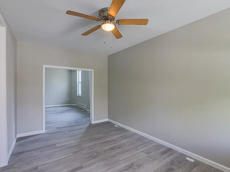 2819 Presbury St — Photo 23