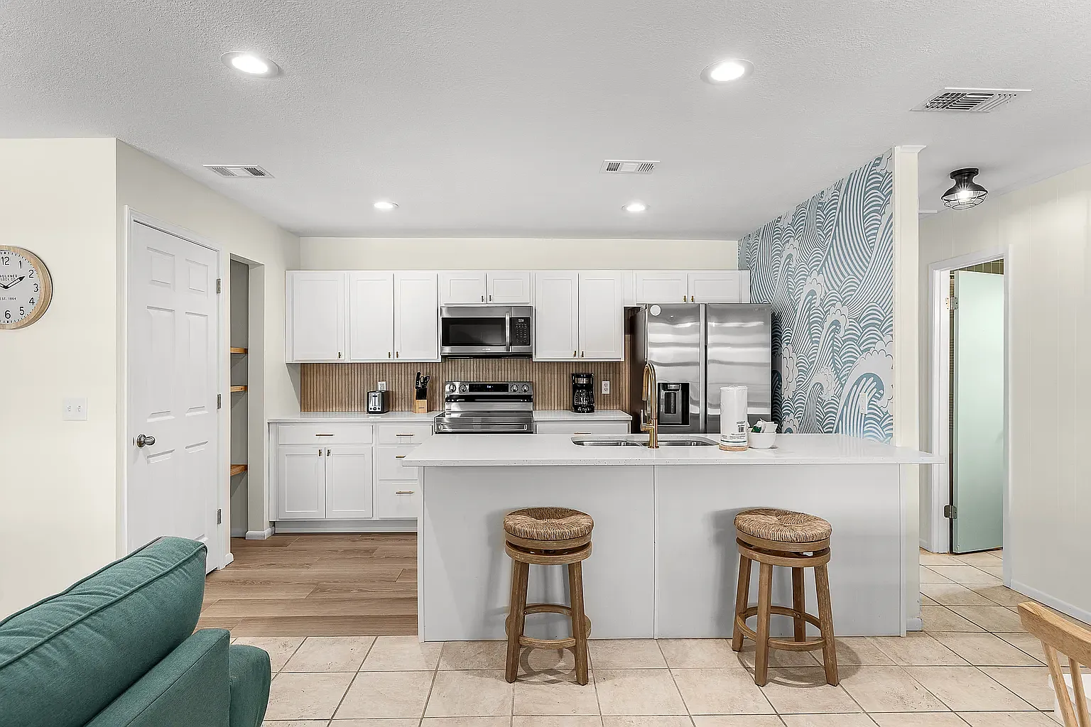 2 bed, 1224 sqft, $2,500 — Photo 3