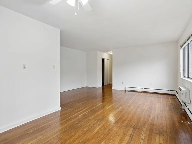 8212 Flower Ave — Photo 11