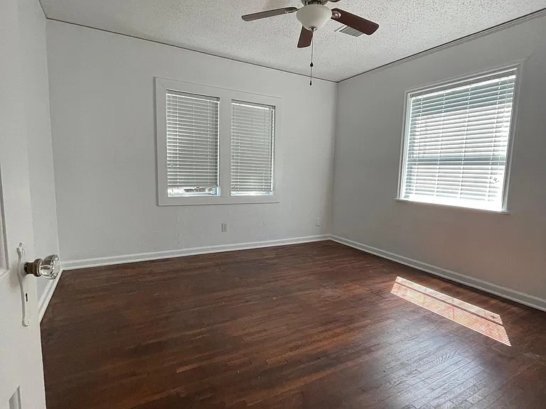 820 N Marion Ave — Photo 5