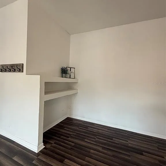5841 Dorham Pl — Photo 5