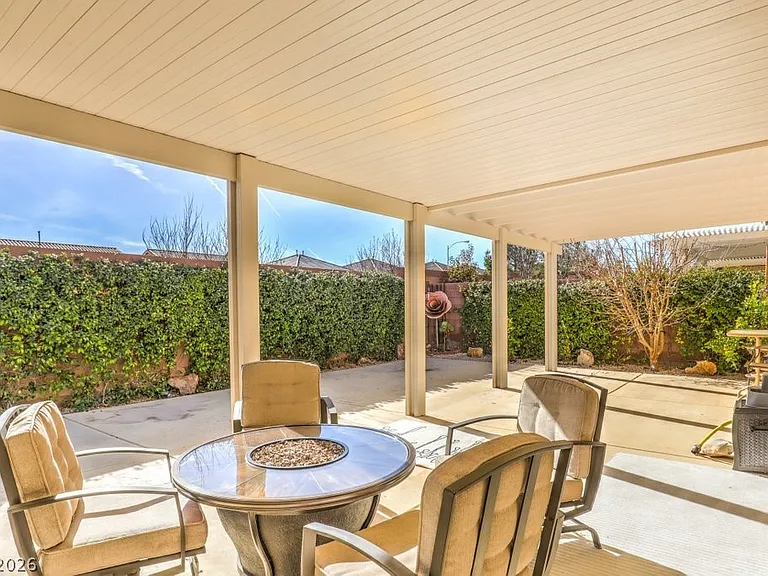 6437 Grand Mayne Ct — Photo 34