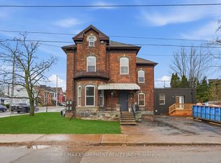 231 Park St N #1, Hamilton, ON L8L 1L9
