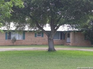 1279 Zuehl Rd, Marion, TX 78124