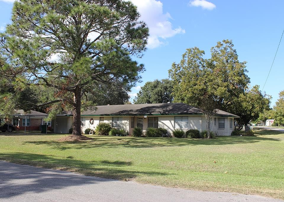 1st image of 316 E Matagorda Ave