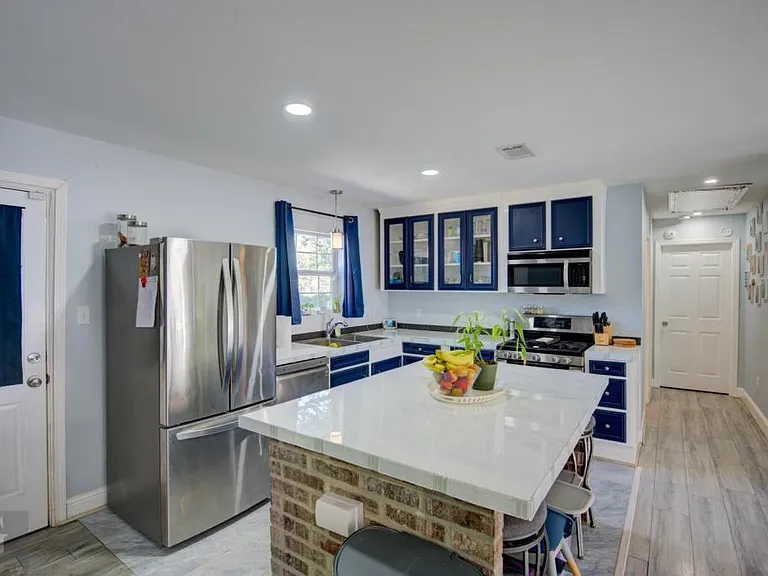 3415 Horseshoe Trl — Photo 6