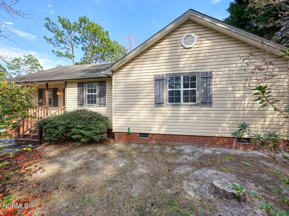 1131 Twin Lakes Drive, Southport, NC 28461