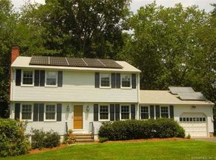 6 Salem Rd, Madison, CT 06443