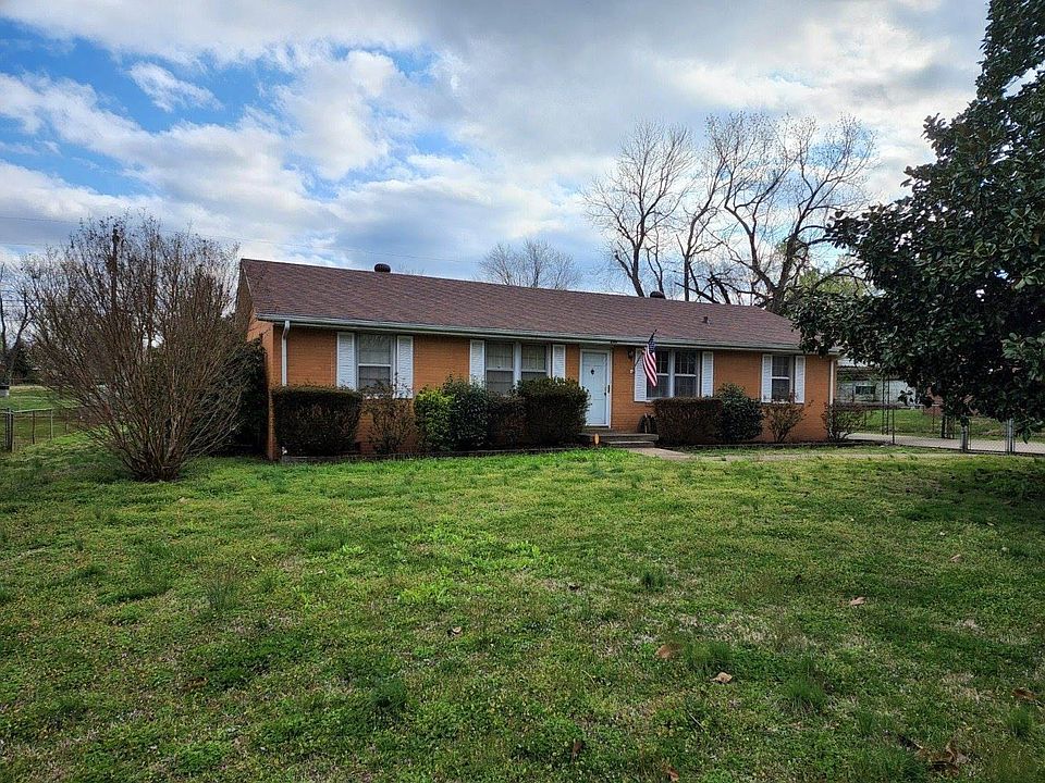 1st image of 206 Whitfield Dr