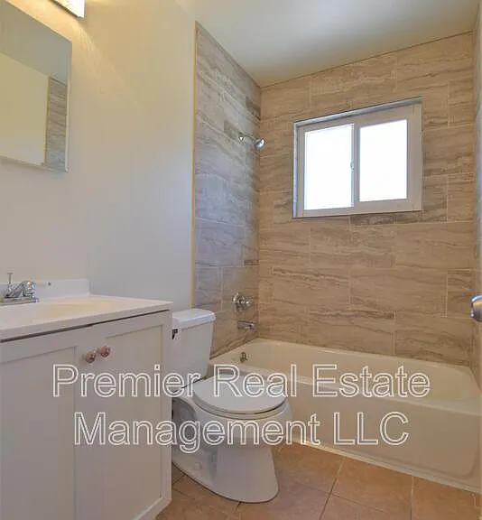 1885 S Clermont St — Photo 16