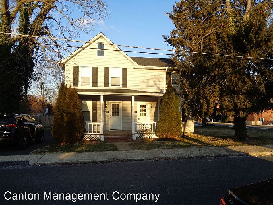 1st image of 205 Franklin St APT 2