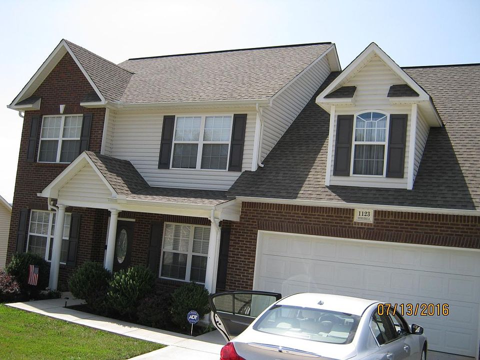 2nd image of 1123 Snyder Ridge Ln